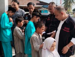 HUT Ke-10 LSM BARA-API Gelar Berbagi Berkah dan kunjungi Anak Yatim – Piatu di Panti Asuhan Al Ikhlas