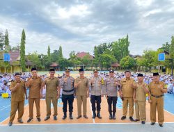 Sat Binmas Polres Kuansing Sosialisasi Penerimaan Polri di SMK N 1 Teluk Kuantan