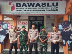 Polres Kuansing Patroli Sinergitas TNI Polri Melalui Pengecekan Personil Pengamanan Bawaslu Dalam Rangka Ops Mantap Praja LK 2024
