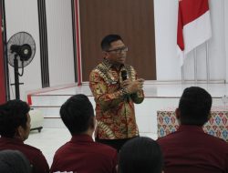 Berikan Penguatan Kepada Petugas, Kakanwil dan Kadiv Pemasyarakatan Sambangi Lapas Pekanbaru