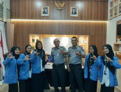 Kalapas Berikan Pesan Khusus Kepada Mahasiswi Yang Selesai Melaksanakan PKL di Lapas Pekanbaru