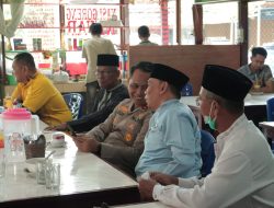 Kapolres Kuansing Pimpin Jumat Curhat dan Silaturahmi Bersama Datuak dan Ninik Mamak Dalam Rangka Cooling System Pilkada Damai Tahun 2024