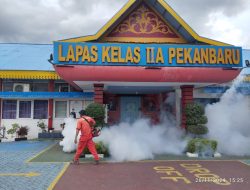 Cegah DBD, Lapas Pekanbaru Bekerjasama Dengan Dinkes Kota Pekanbaru Lakukan Fogging di Seluruh Lingkungan Lapas