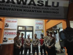Pengecekan Preventif di Kantor Bawaslu Dilaksanakan Personil Patroli Gabungan Polres Kuansing Dalam Rangka OMP LK 2024