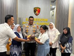 Bayi Malang di Temukan di Balam Jaya, Diserahkan Kepada Keluarga Kandung