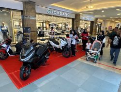 Dekatkan Jajaran Skutik Unggulan Honda, Honda AT Family Day Menarik Perhatian Pengunjung Mall SKA